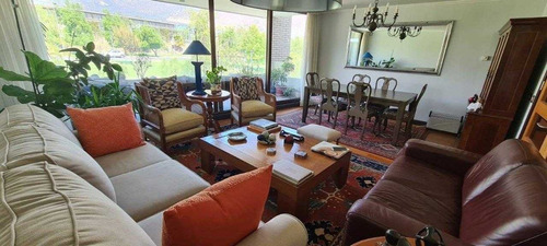 SE VENDE-LINDO DEPTO EN SAN CARLOS DE APOQUINDO