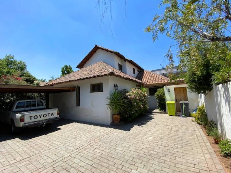 SE ARRIENDA LINDA CASA-SECTOR LUIS PASTEUR-VITACURA