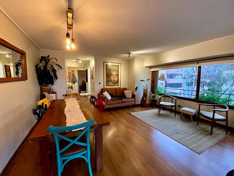 SE VENDE LINDO DEPTO DUPLEX-EN EXCELENTE UBICACIN VITACURA