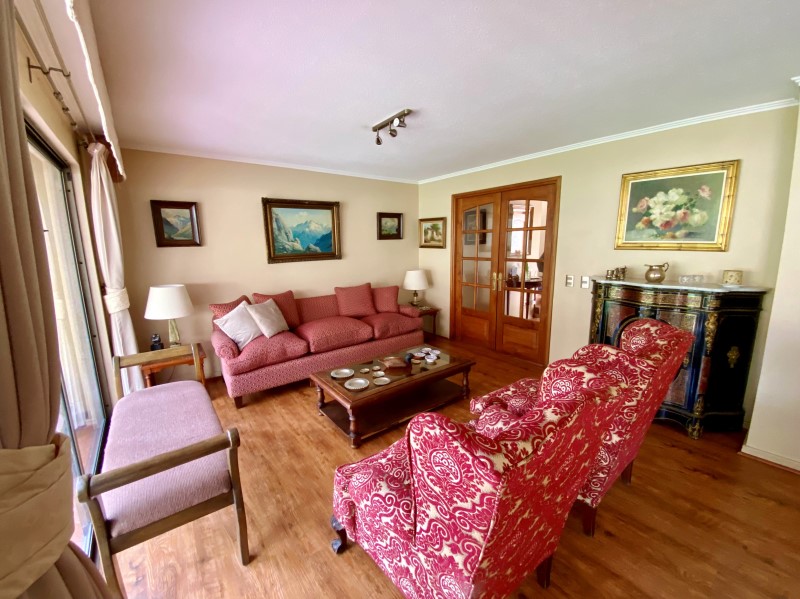 SE VENDE-LINDO DEPTO EN SECTOR SAN CARLOS DE APOQUINDO