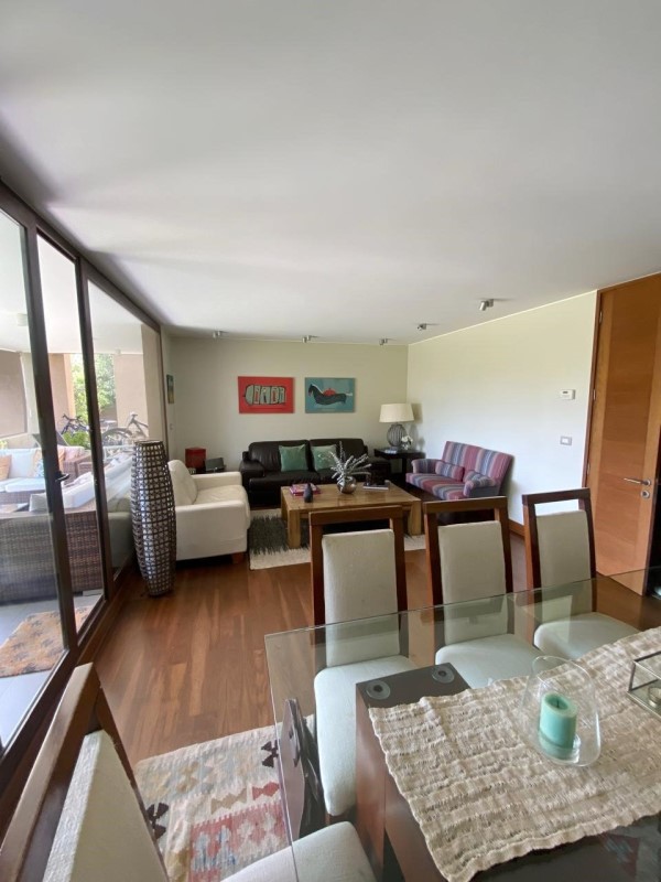 SE VENDE-LINDO DEPTO EN SECTOR SAN CARLOS DE APOQUINDO