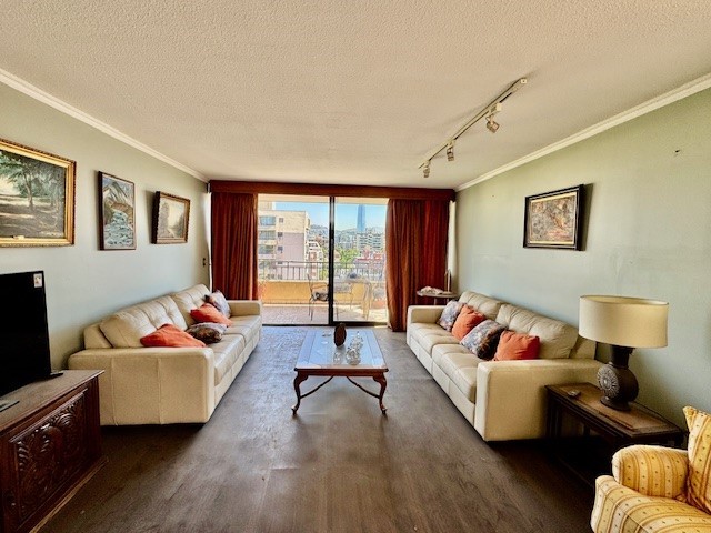 SE VENDE LINDO DPTO SECTOR LOS LEONES CON POCURO-PROVIDENCIA