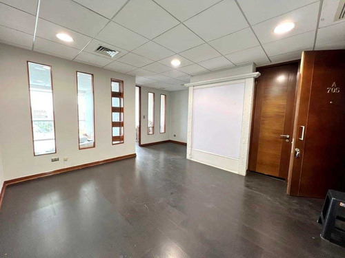 SE VENDE-LINDA OFICINA EN EXCELENTE UBICACIÓN DE LAS CONDES SE VENDE-LINDA OFICINA EN EXCELENTE UBICACIÓN DE LAS CONDES